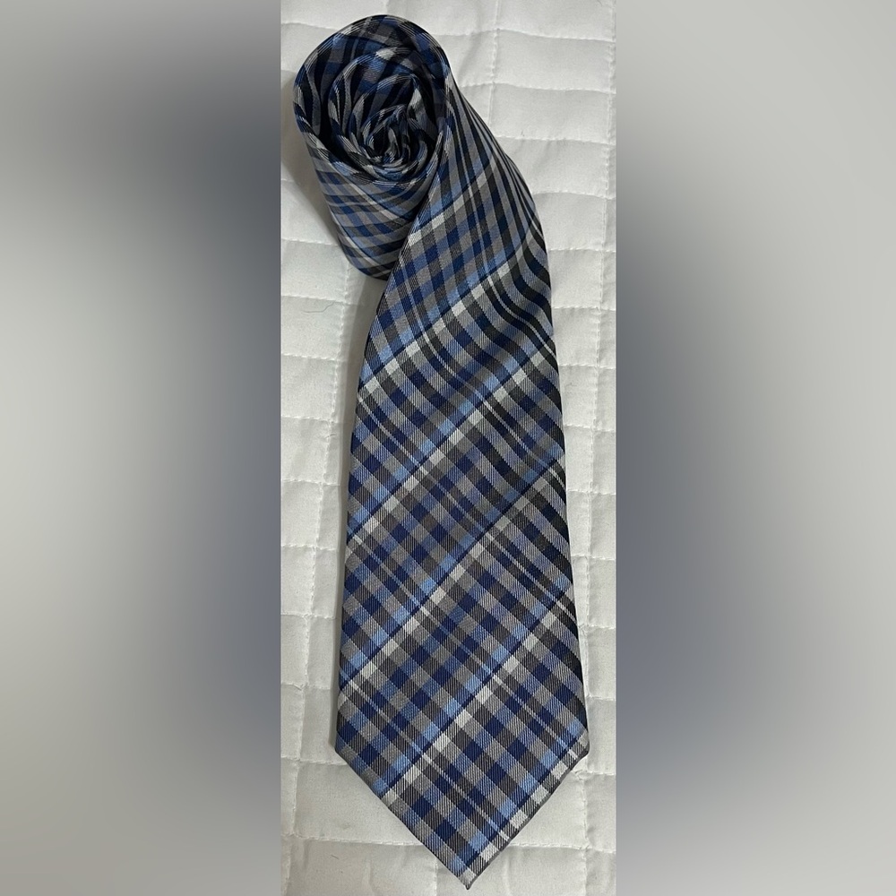 Countess Mara Vintage 100% silk handmade plaid neck tie Blue White Grey Black